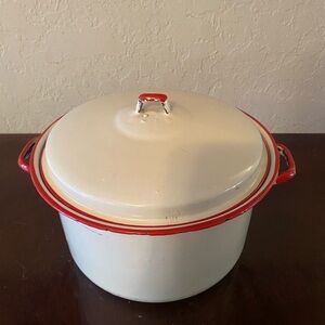 Antique 1920’s Large White Enamel Pot Red Trim Great Antique Vintage Condition